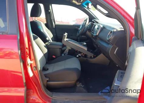 2020 Toyota Tacoma Trd Sport z USA, uszkodzony, nr VIN 3TMAZ5CN5LM115662